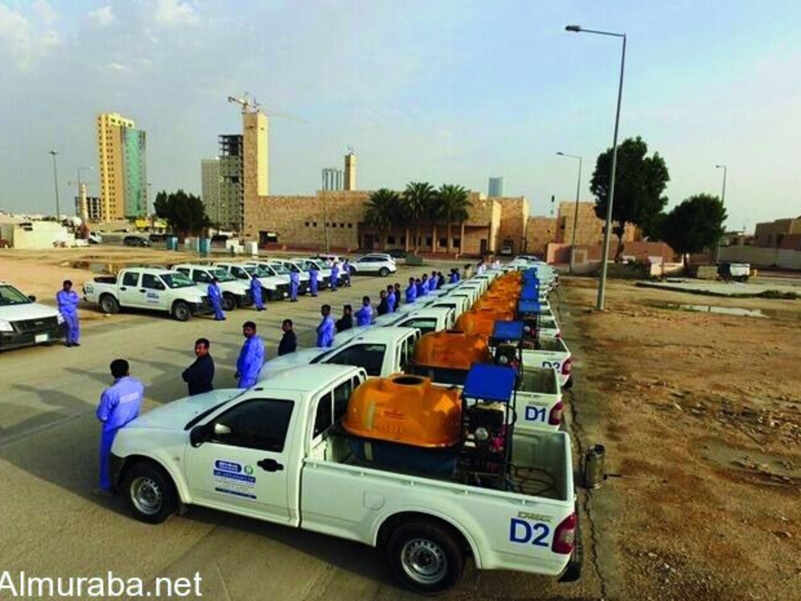 أسطول مركبات وفرق ميدانية جاهزة للانطلاق إلى مواقع العمل